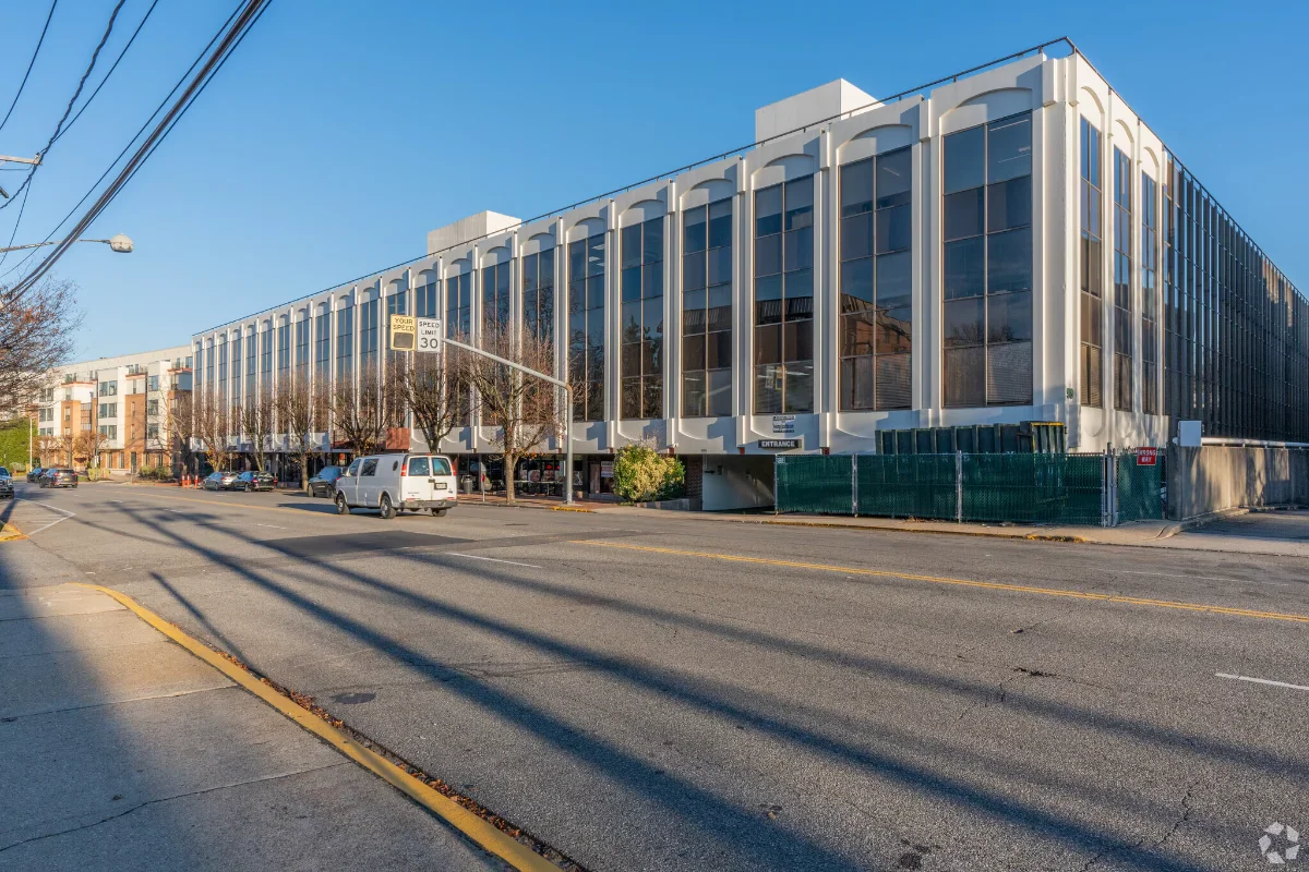 Commercial Painting in Hempstead